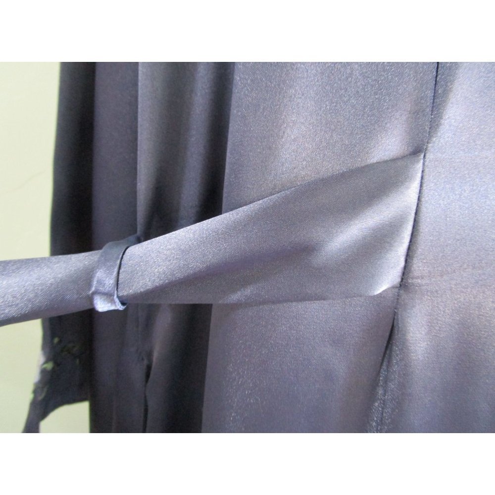 Halston Slate Blue Embroidered Applique Floral Satin Robe Ladies PL EUC - Picture 7 of 16